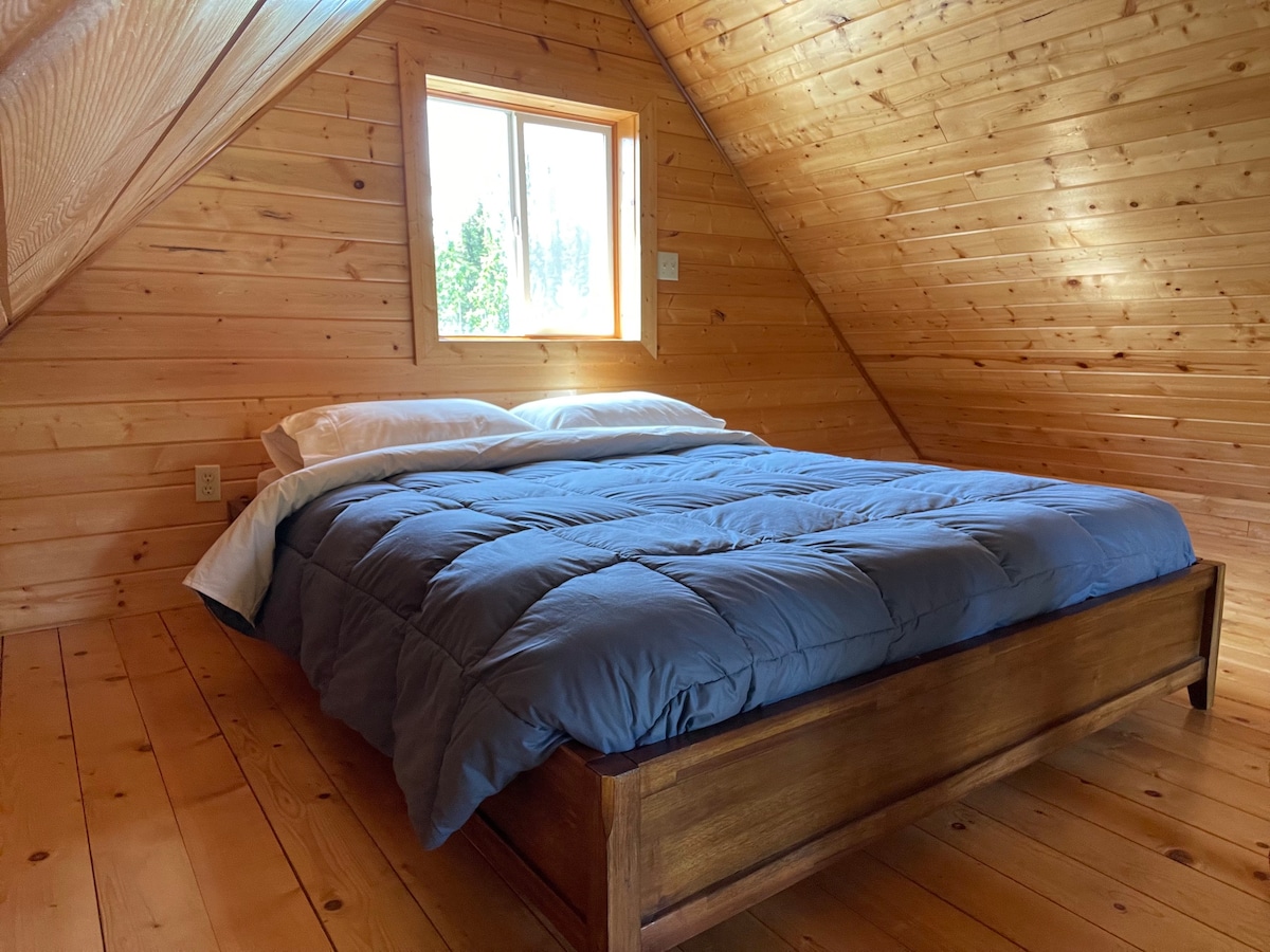 Fireweed Mountain Lodge - Erie Cabin