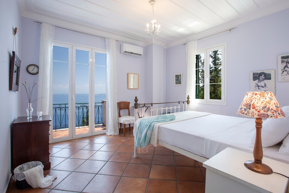 Boutique Villa Andronice with amazing view at the Ionian Sea