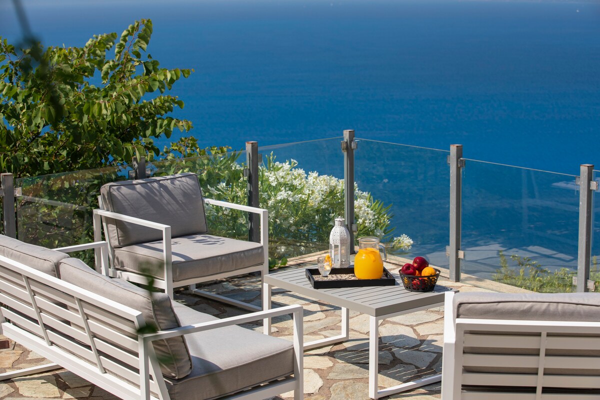 Boutique Villa Andronice with amazing view at the Ionian Sea