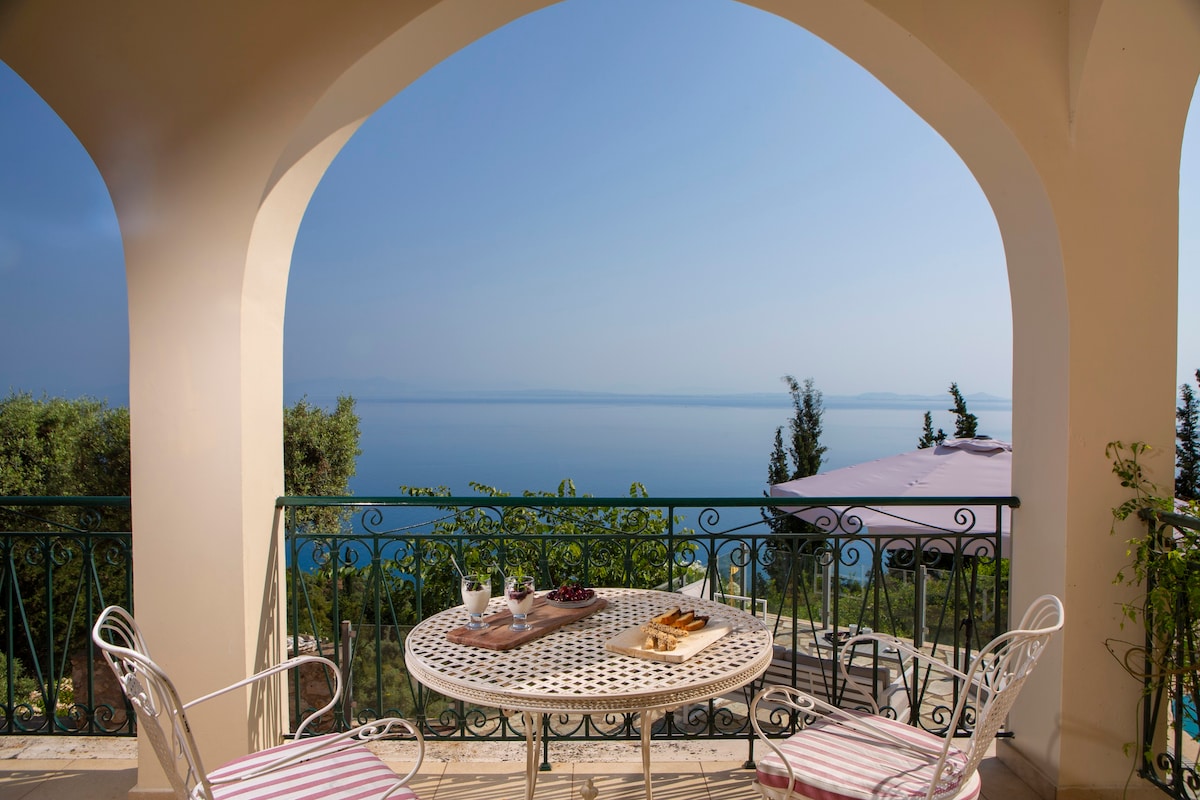 Boutique Villa Andronice with amazing view at the Ionian Sea