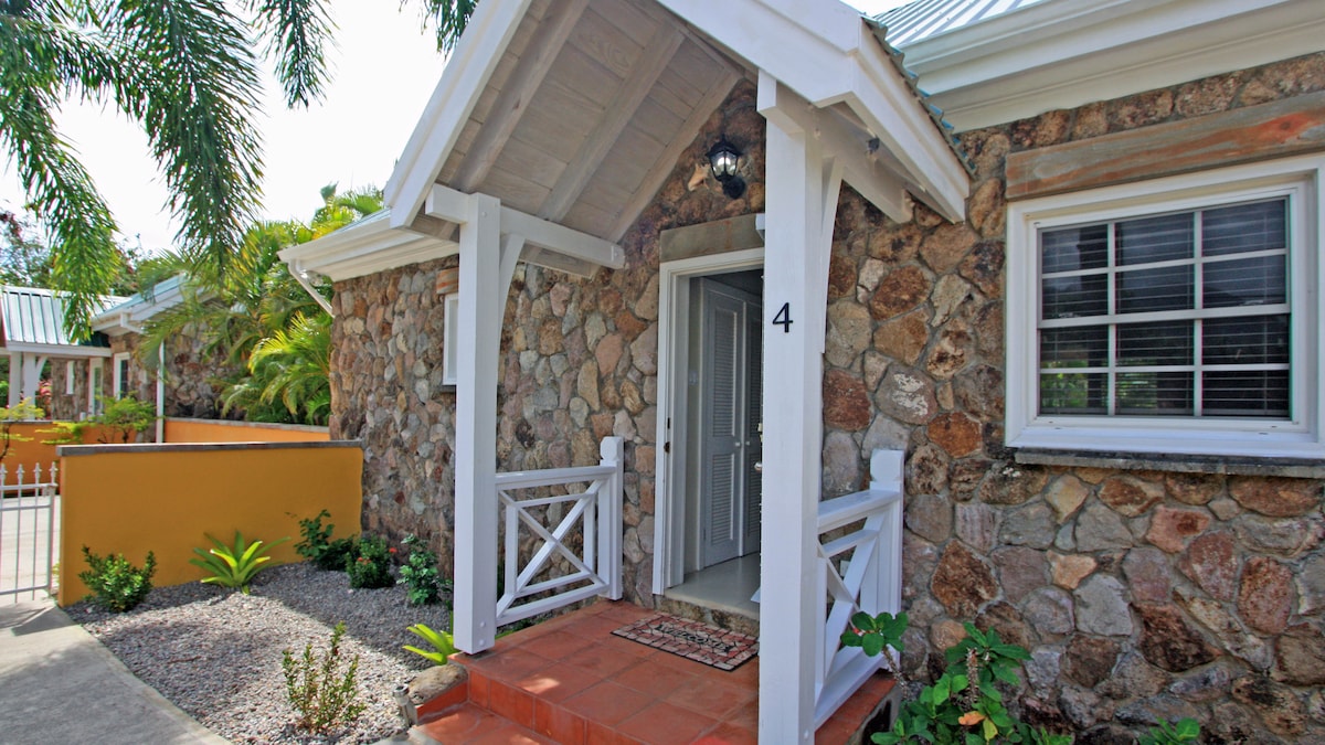 Serenity Cottage@CliftonGardens