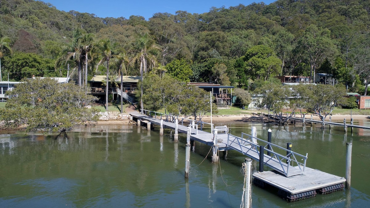 10 Milsons Passage Cottage -Boat access only