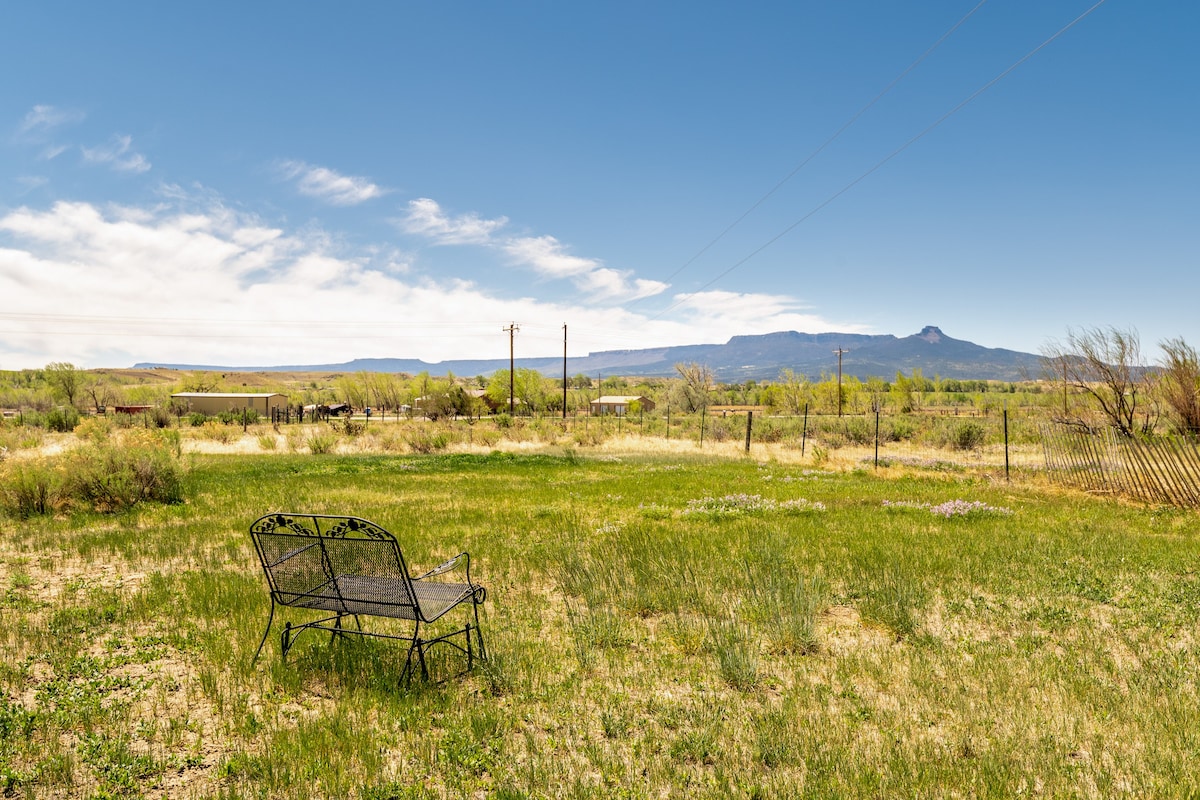 Sagebrush Hidaway