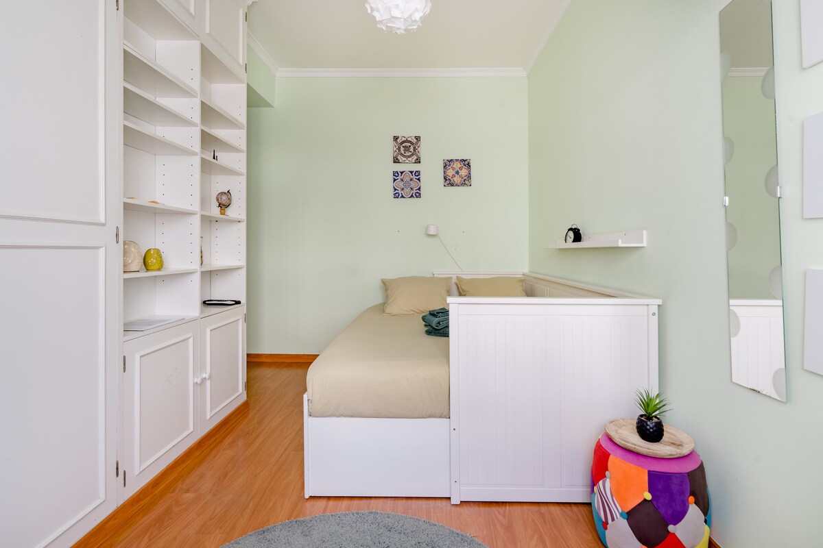 舒适的绿色房间，空调/无线网络