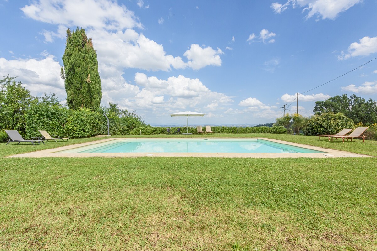 Villa Boschetto-With private pool in Montepulciano