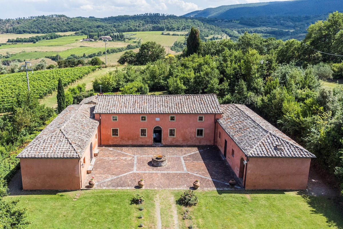 Villa Boschetto-With private pool in Montepulciano