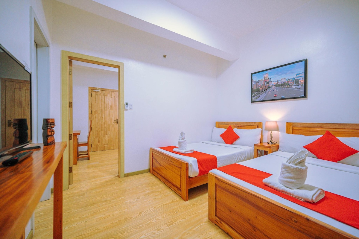2-Bedroom Superior Condo 150meters to Night Market