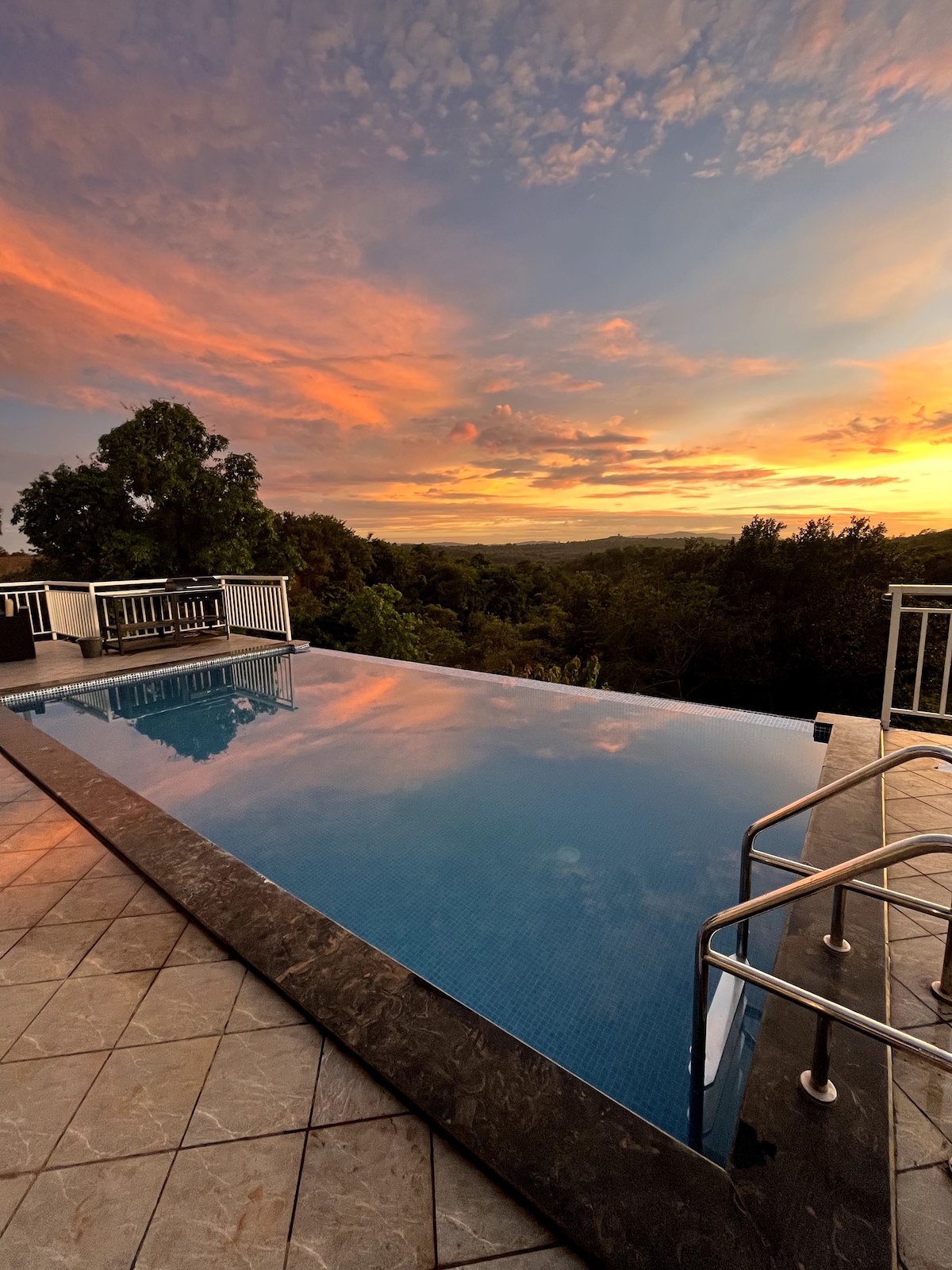 A luxury Infinity pool villa
