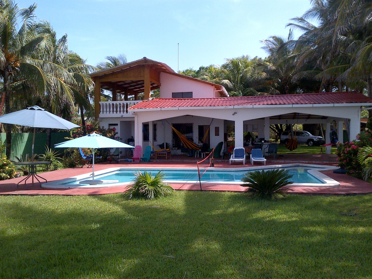 海滨别墅ELAL en Playas Negras