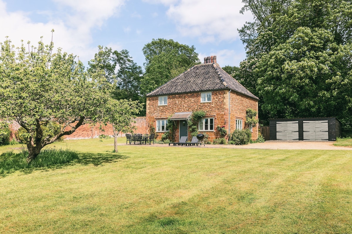 Park Cottage - Fring Estate