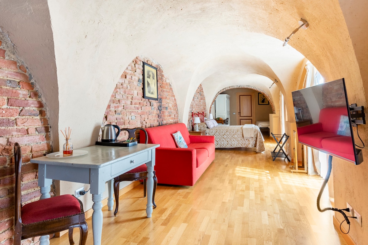 Piedmont Vacations in Monferrato Apartments Suite