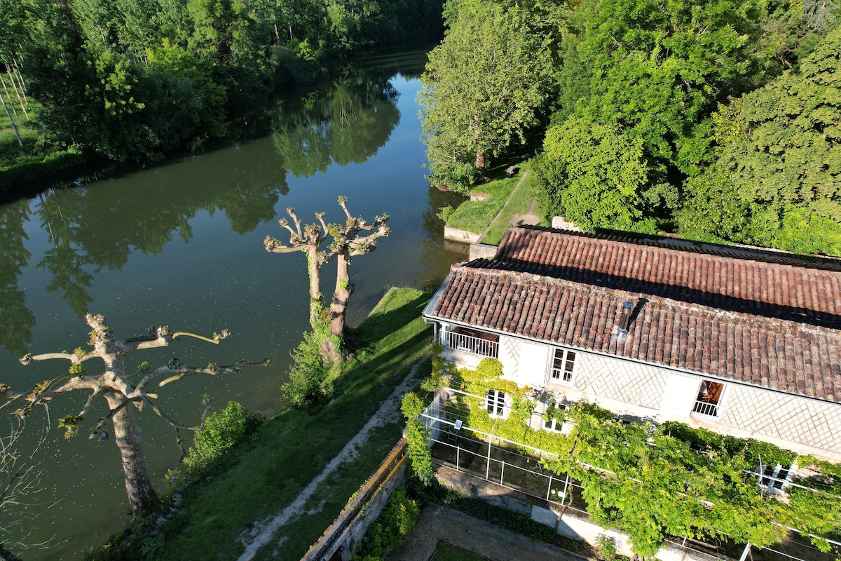 Le Gué Renard-Un Balcon Sur La Charente