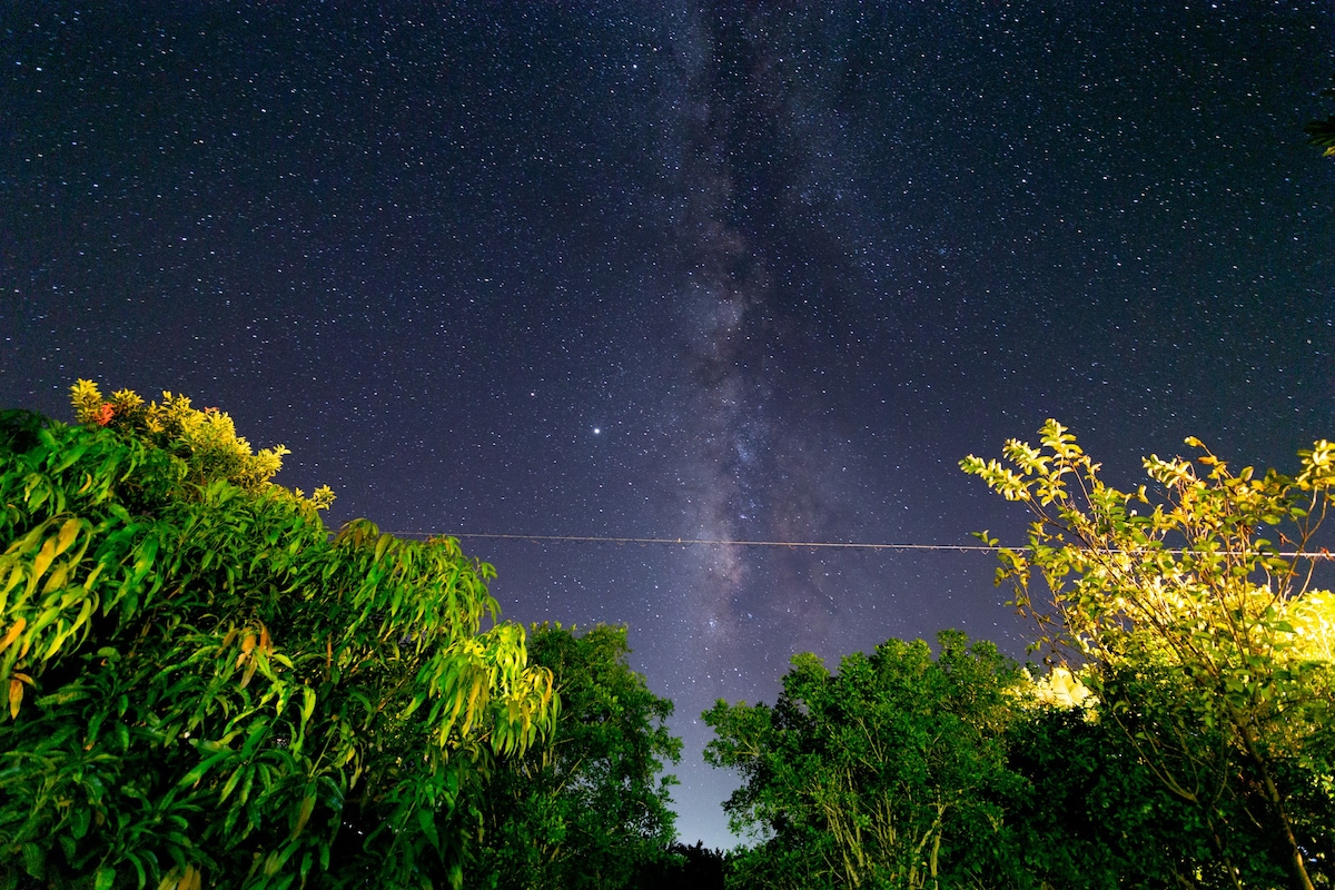 「伊托纳别墅」靠近海滩和星空