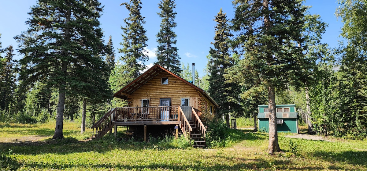 McCarthy Cabins — Bluff Cabin ，占地20英亩！