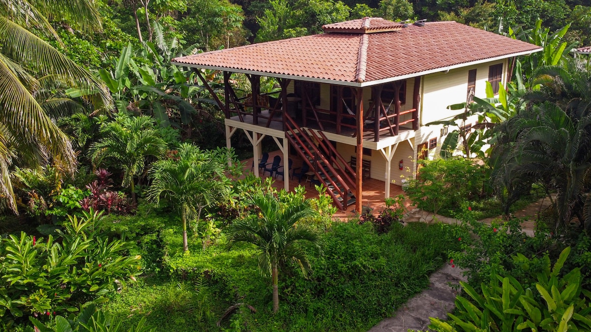 La Playa Casita at Bluff Beach Retreat