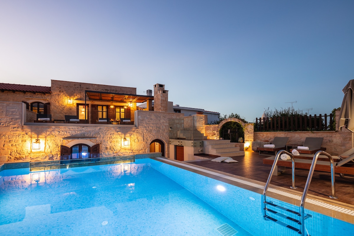 Villa Rogdia with heated pool, Atsipopoulo center