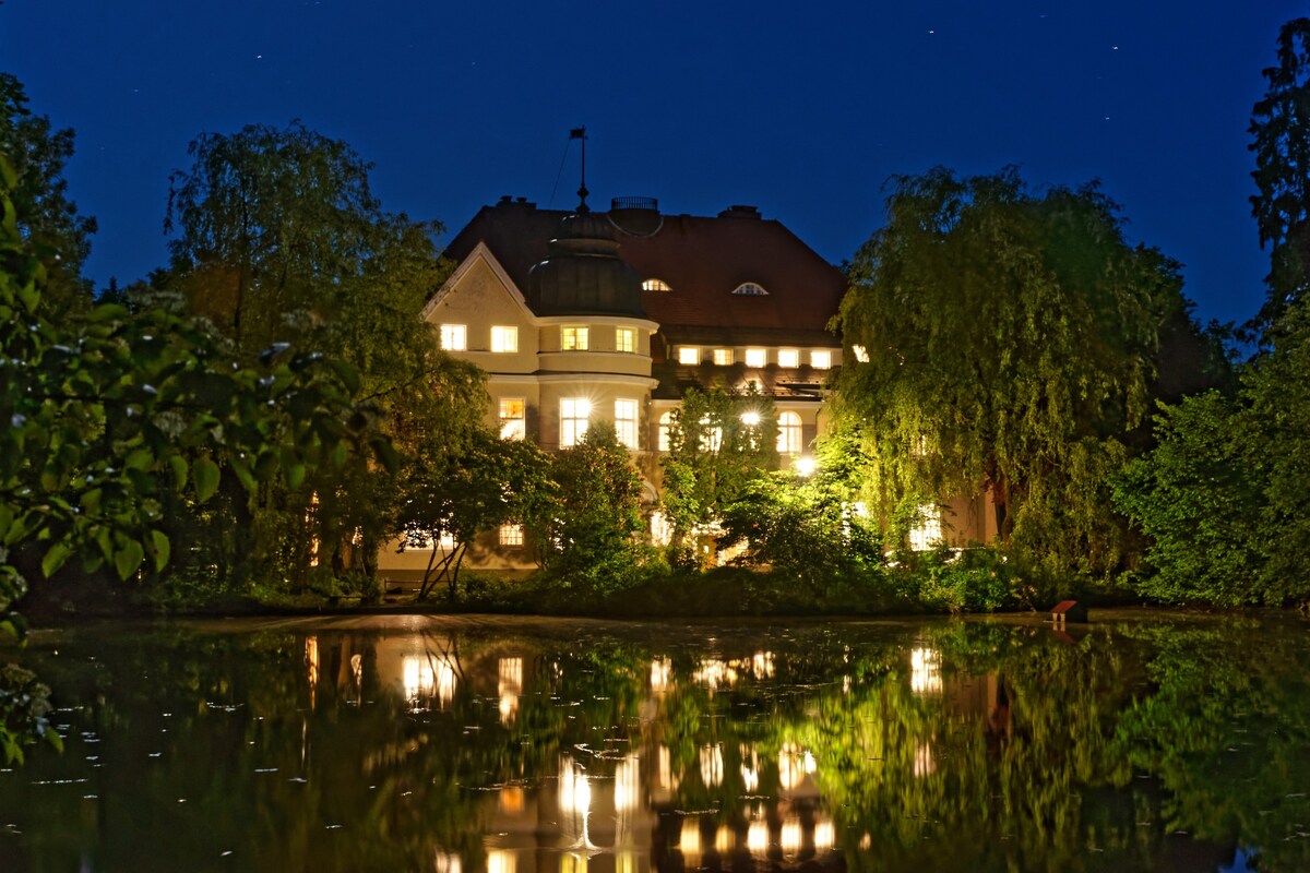 2 ： Kleine Villa Iggy Lotta m. Bad Schloss Mörlbach