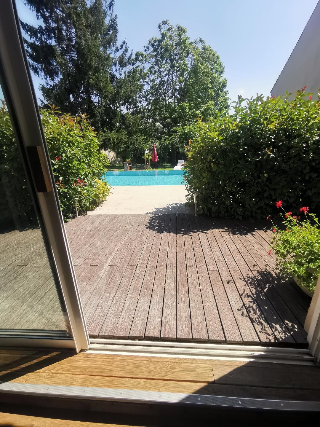 à 25 mm Paris, maison avec piscine privée chauffée