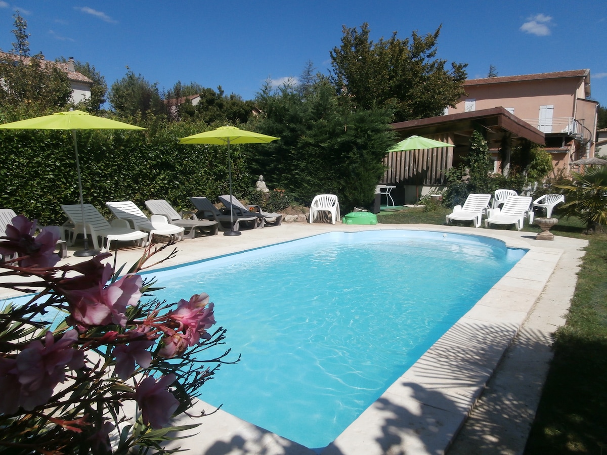 Bastide La Condamine (15 pers) piscine privée