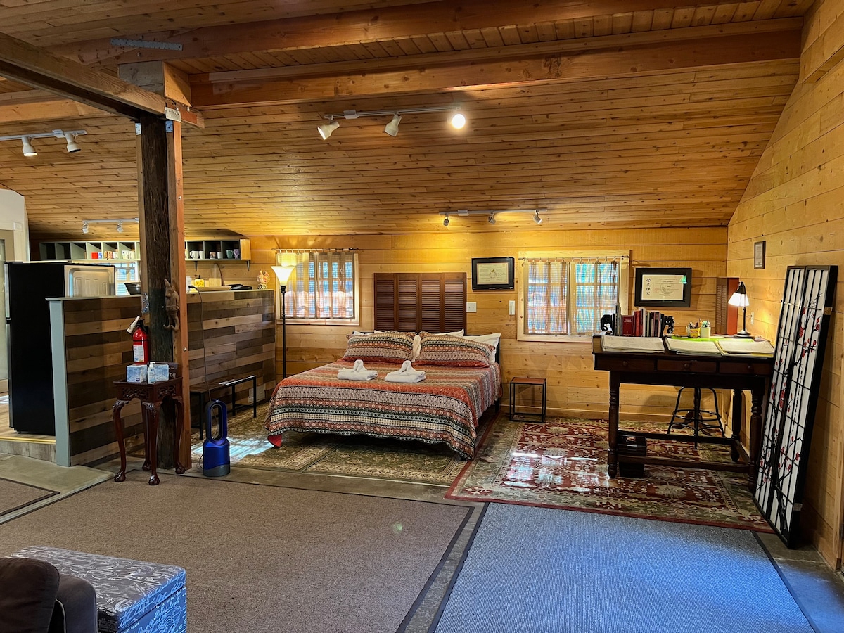 The Lodge at Tangled Oaks