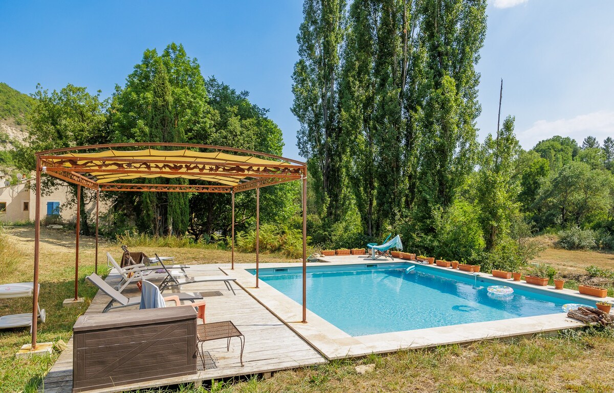 福卡尔基耶附近迷人的普罗旺斯农舍+游泳池