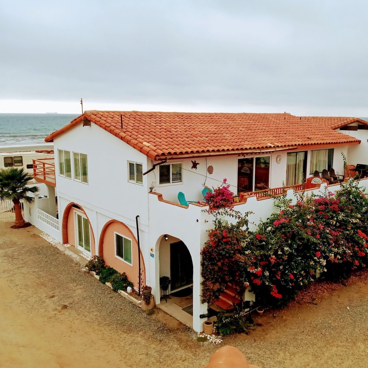 Casa Ballena B -海滨别墅，最多可入住25位以上