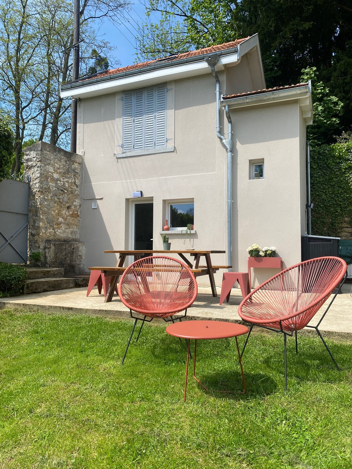 带花园的微型住宅，距离Château-Fort 100米。