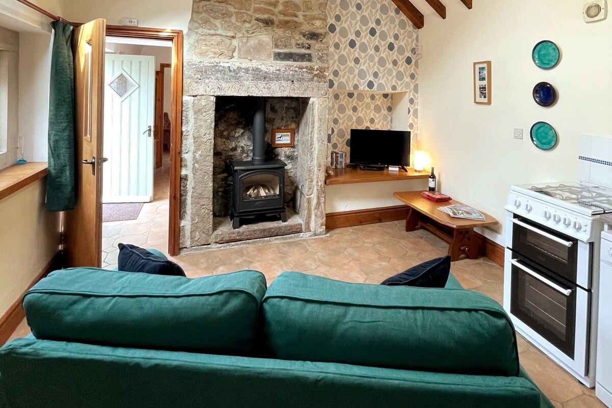 Chestnut Farm Holiday Cottages- The Dairy-Sleeps 2