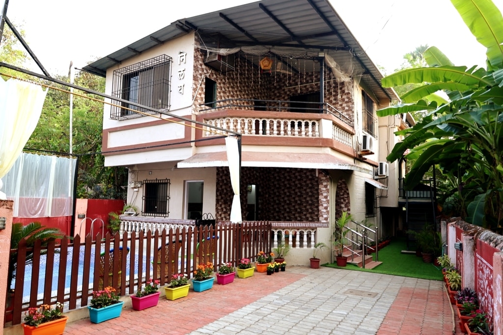 Nilay - Serene Beach House in Dahanu, Near Mumbai