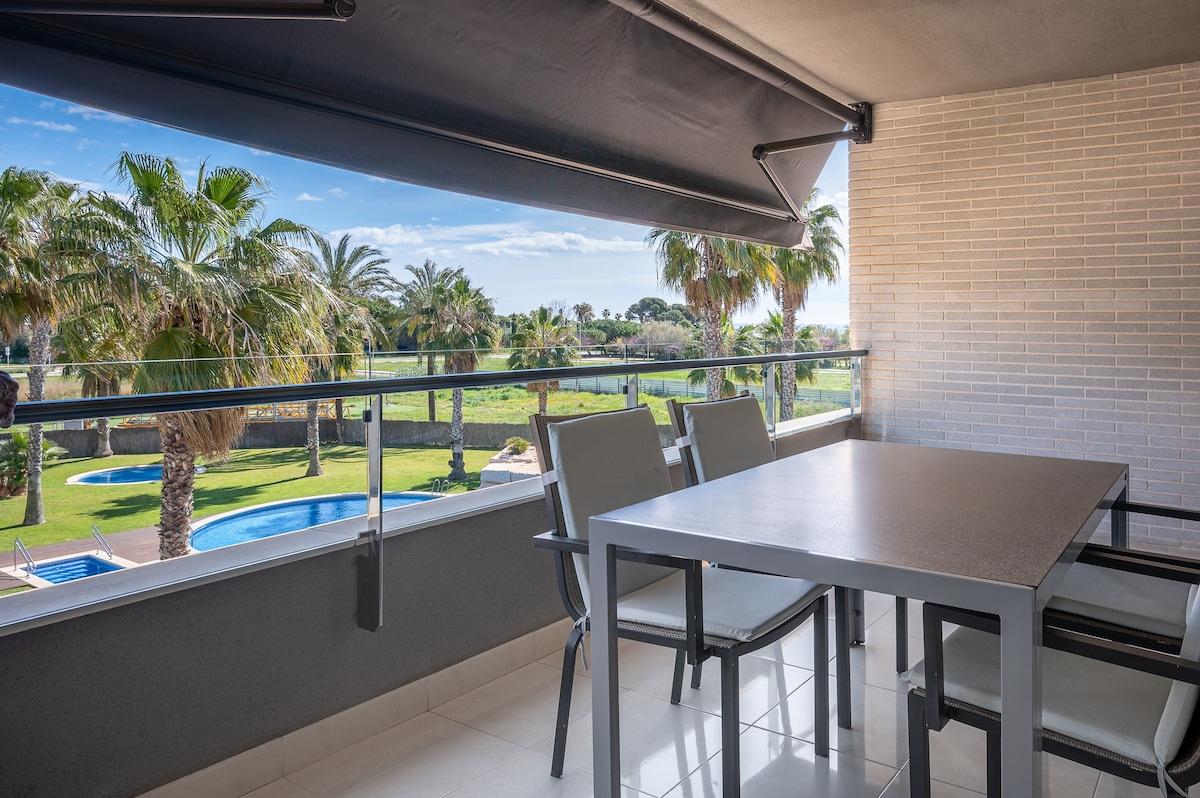 AT115 Nova Torredembarra: Apartment with pool 250 from the beach