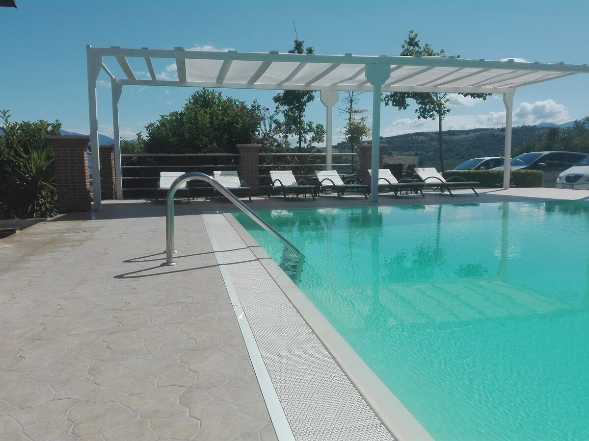 "Villa ai TRE ulivi"带泳池-一楼8