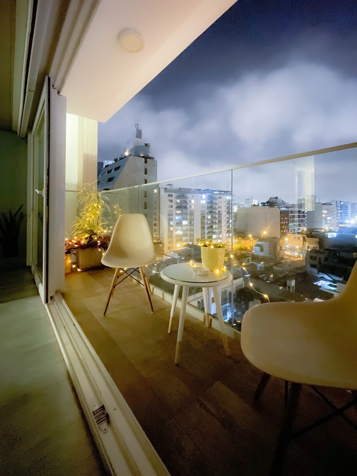 Stunning Designed Central Apt. in Miraflores |VIP|