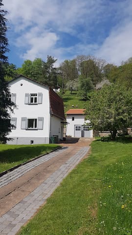 Sondershausen的民宿