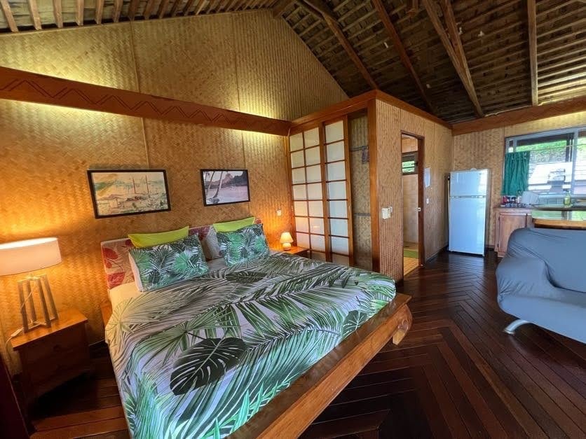 Tehuarupe Moorea Surf Studio # 1