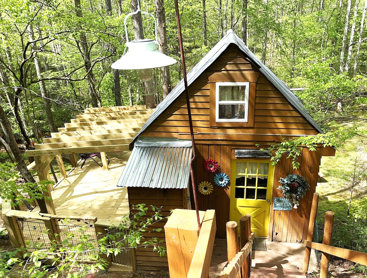 Babbling Brook Treehouse