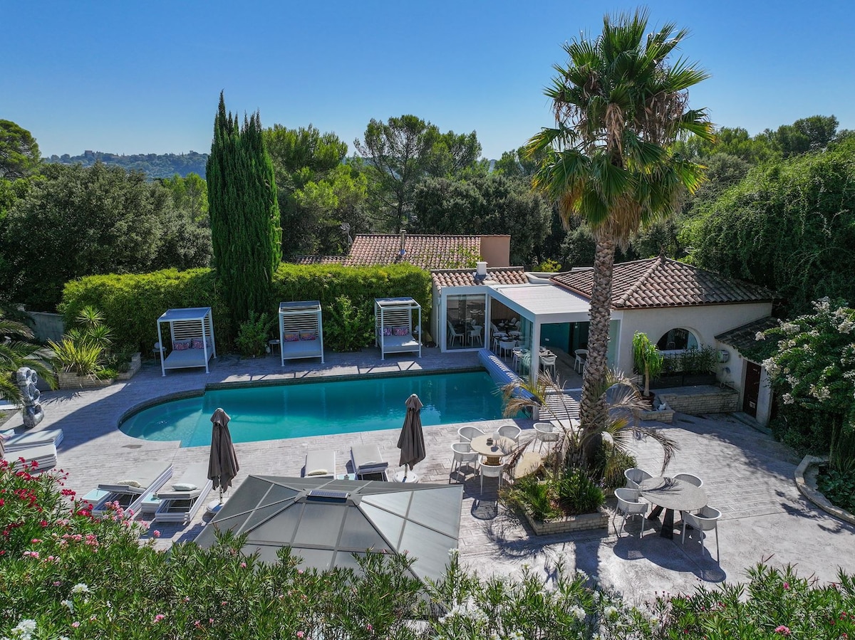 Le Studio Casa Dina terrasse et piscine Sommières