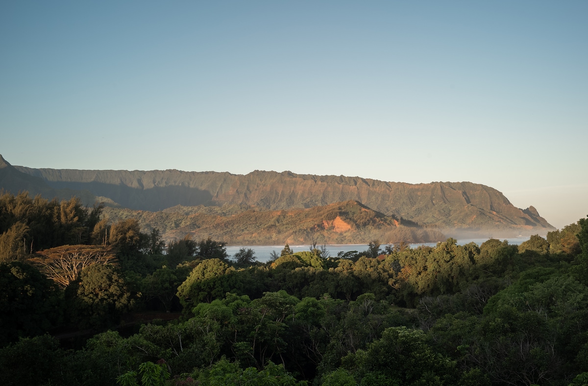 哈纳莱伊湾（ Hanalei Bay ）最独特的景色