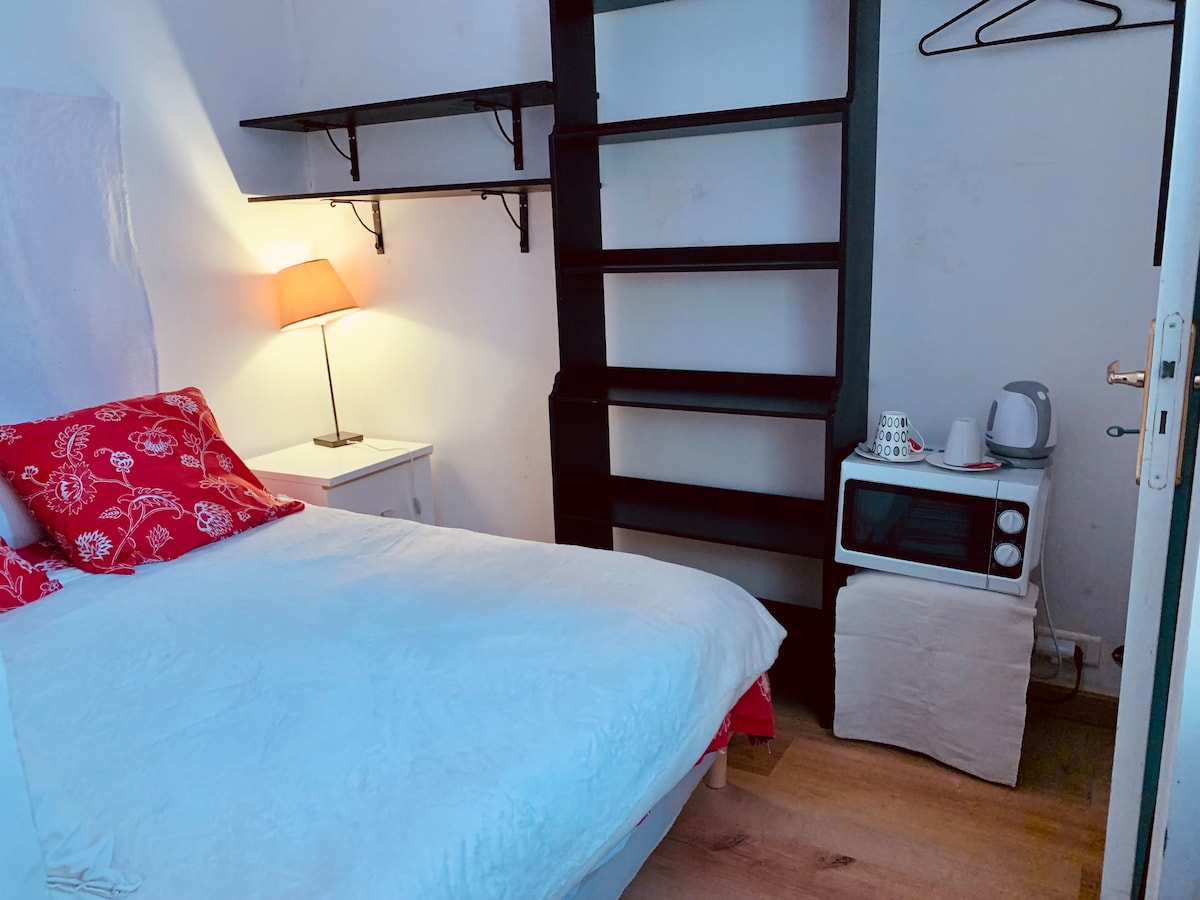 Petite chambre SB au cœur de la Butte aux Cailles