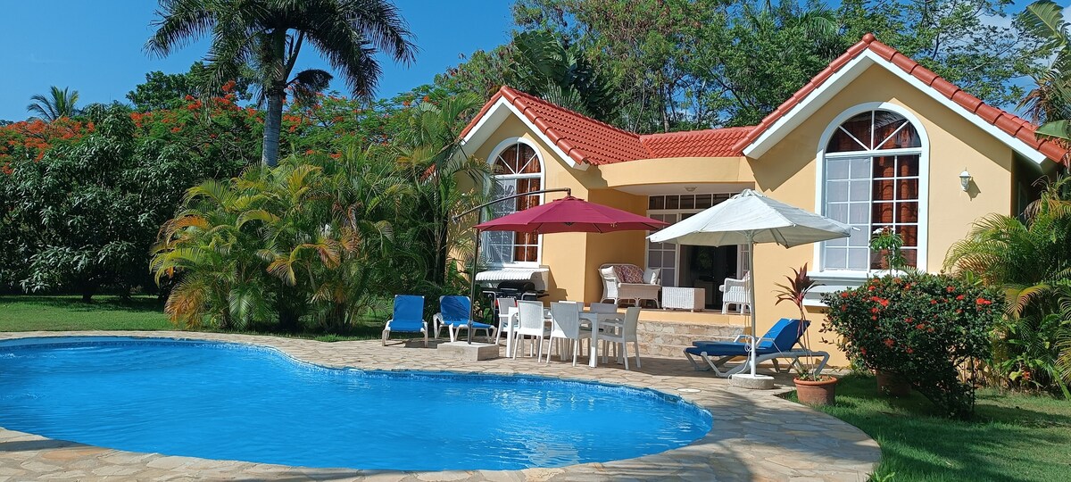 位于索苏阿（ Sosua ）的美丽别墅，设有泳池和花园