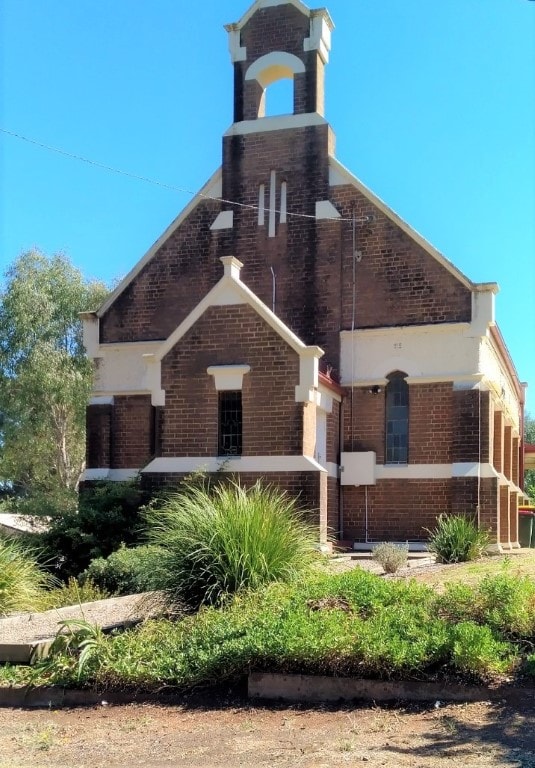 Allawah: Old Methodist Church Wallendbeen