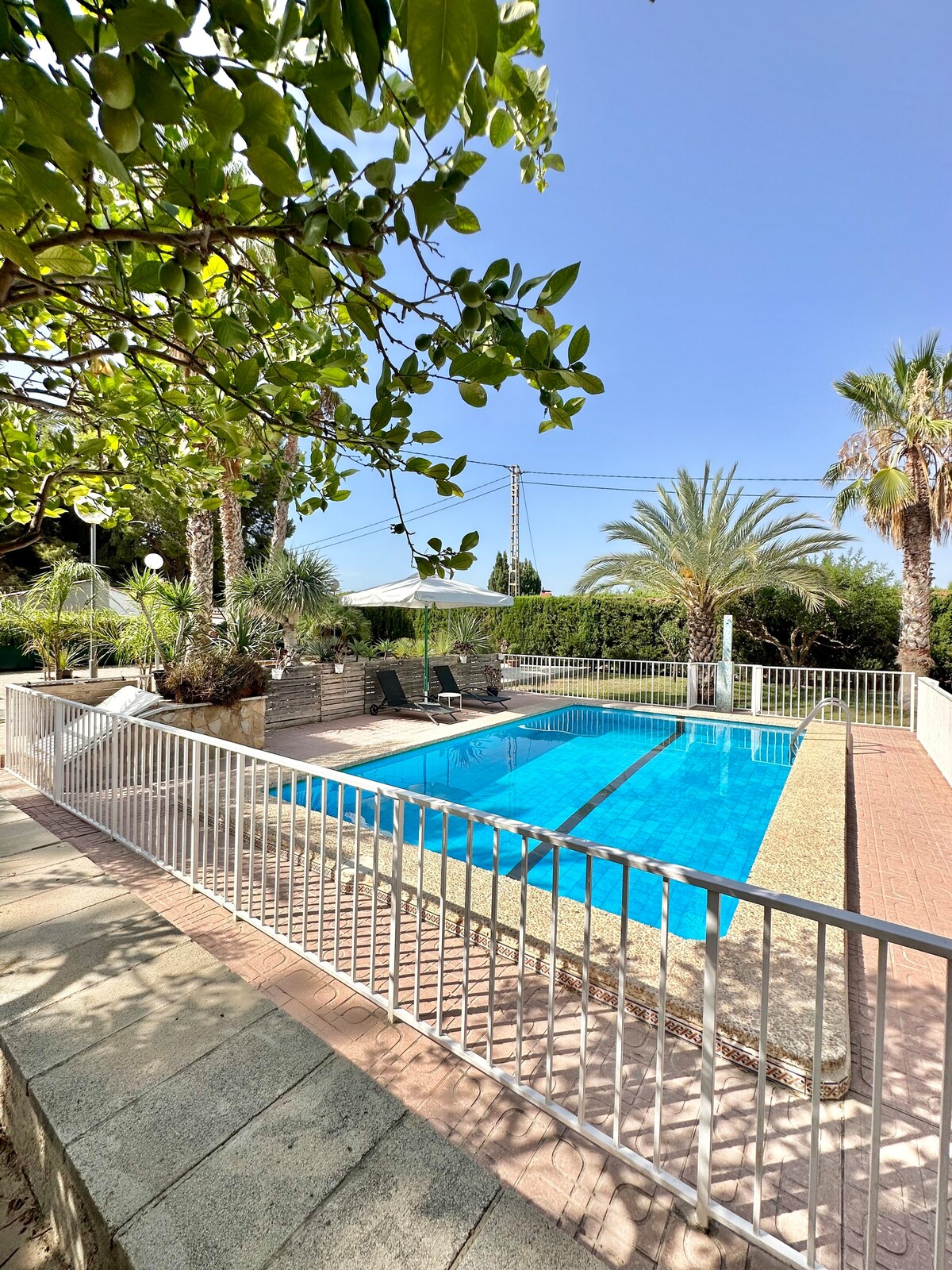 Jolie villa avec piscine privée