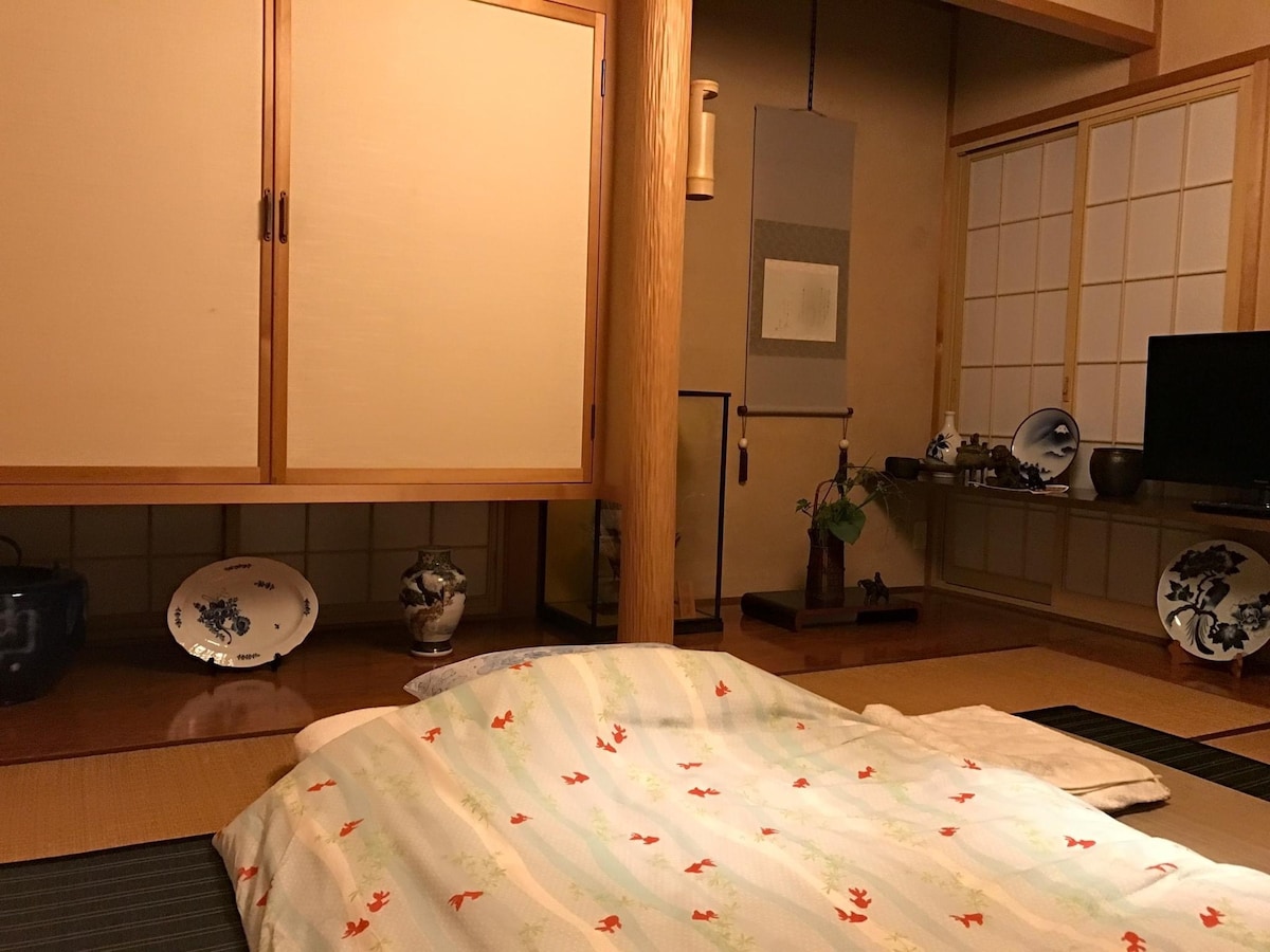 在正宗的日本房间体验日本生活（弘前站~有接送服务/在冰箱里喝一杯）