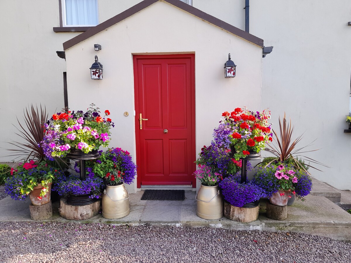 Donaskeha House, Laharn Cross, Mallow. North Cork