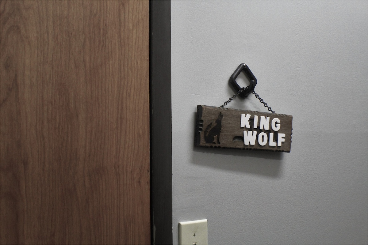 King Wolf Bunk客房-最多可入住45位房客