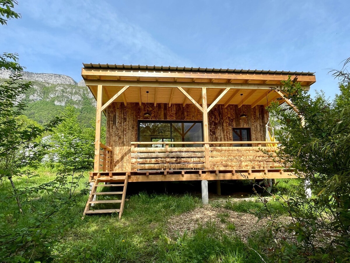 Cabane au pied du Taillefer !