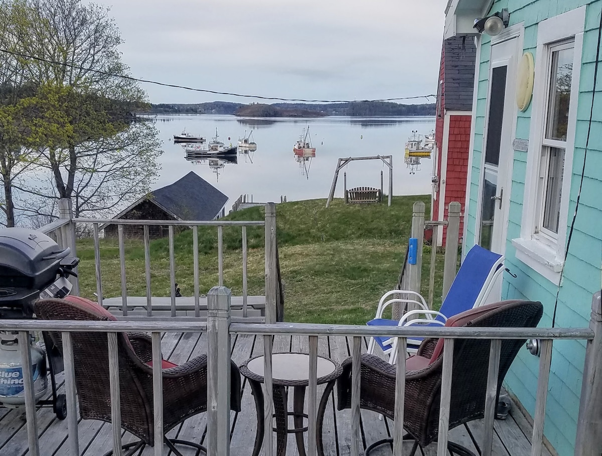 Lubec Home with a View -Globe Cove Cottage