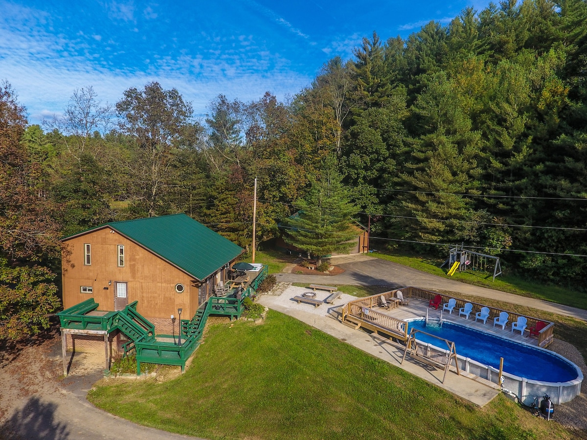 Pines Lodge at Sand Run Lake in WNF, Hocking Hills