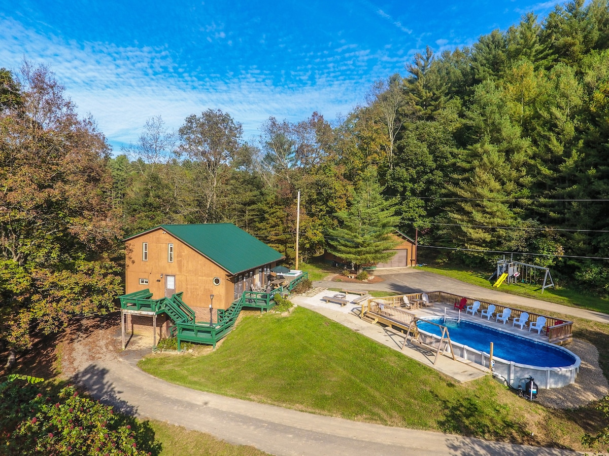 Pines Lodge at Sand Run Lake in WNF, Hocking Hills