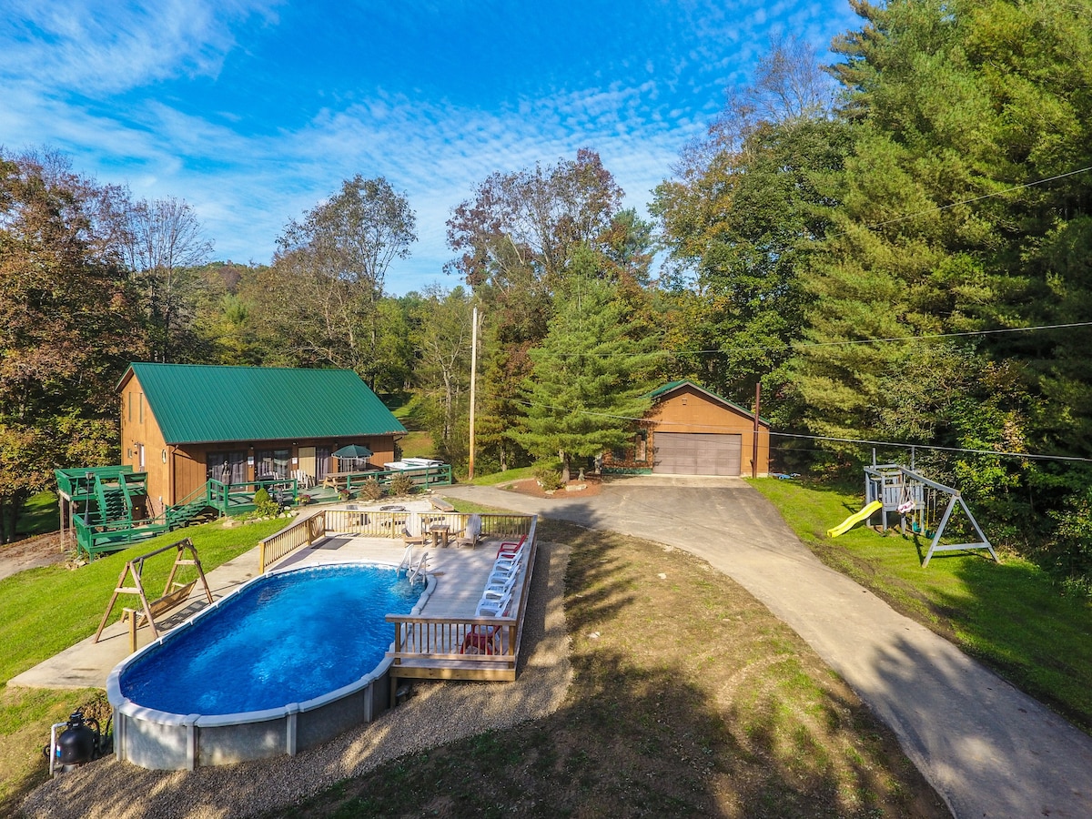 Pines Lodge at Sand Run Lake in WNF, Hocking Hills