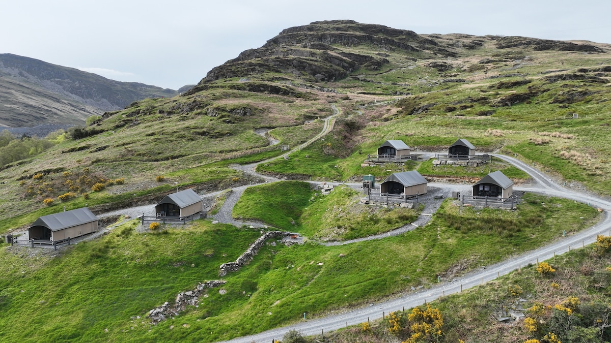 Llechwedd Glamping